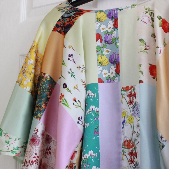 Unbreak.it Patchwork Flowers Print Silk Flare Sleeve Blouse - Picture 15 of 16